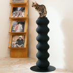 Coral Scratch Post | Black
