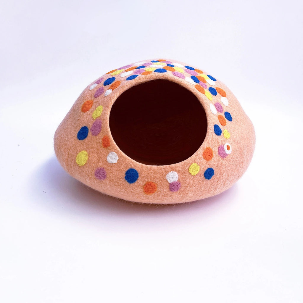 Candy House | Natural Wool Felt Cat Cave