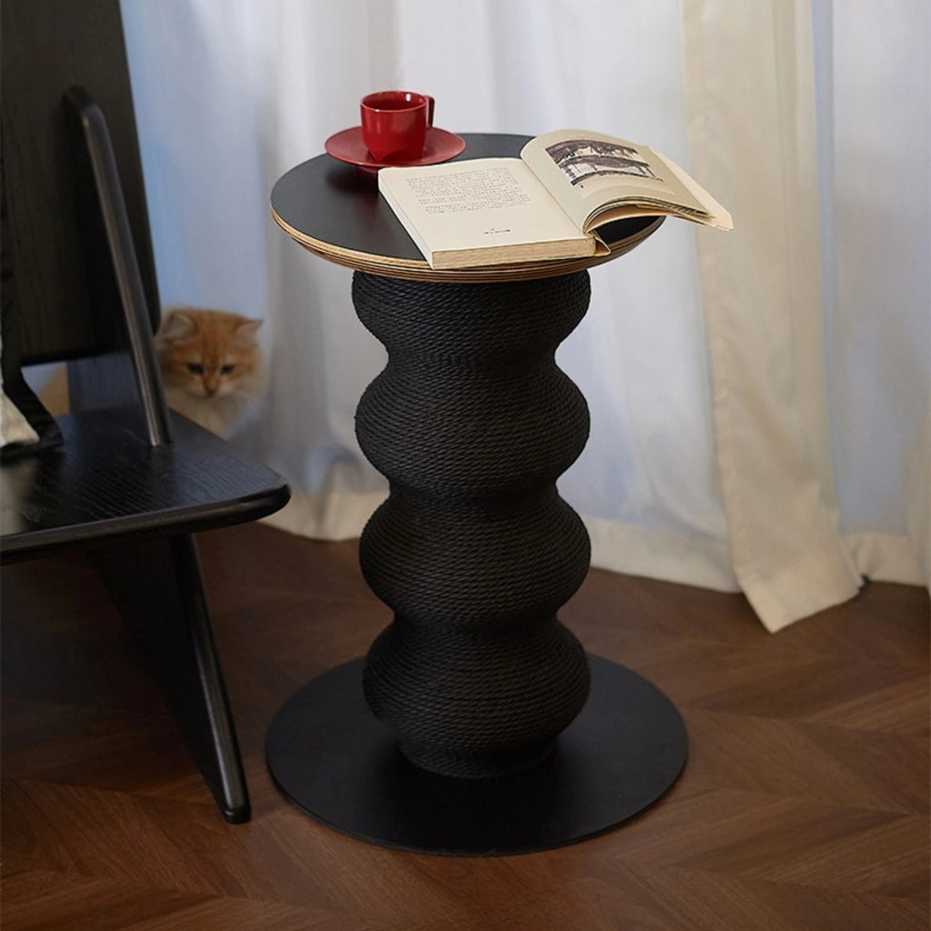 Coral Scratch Table | Black