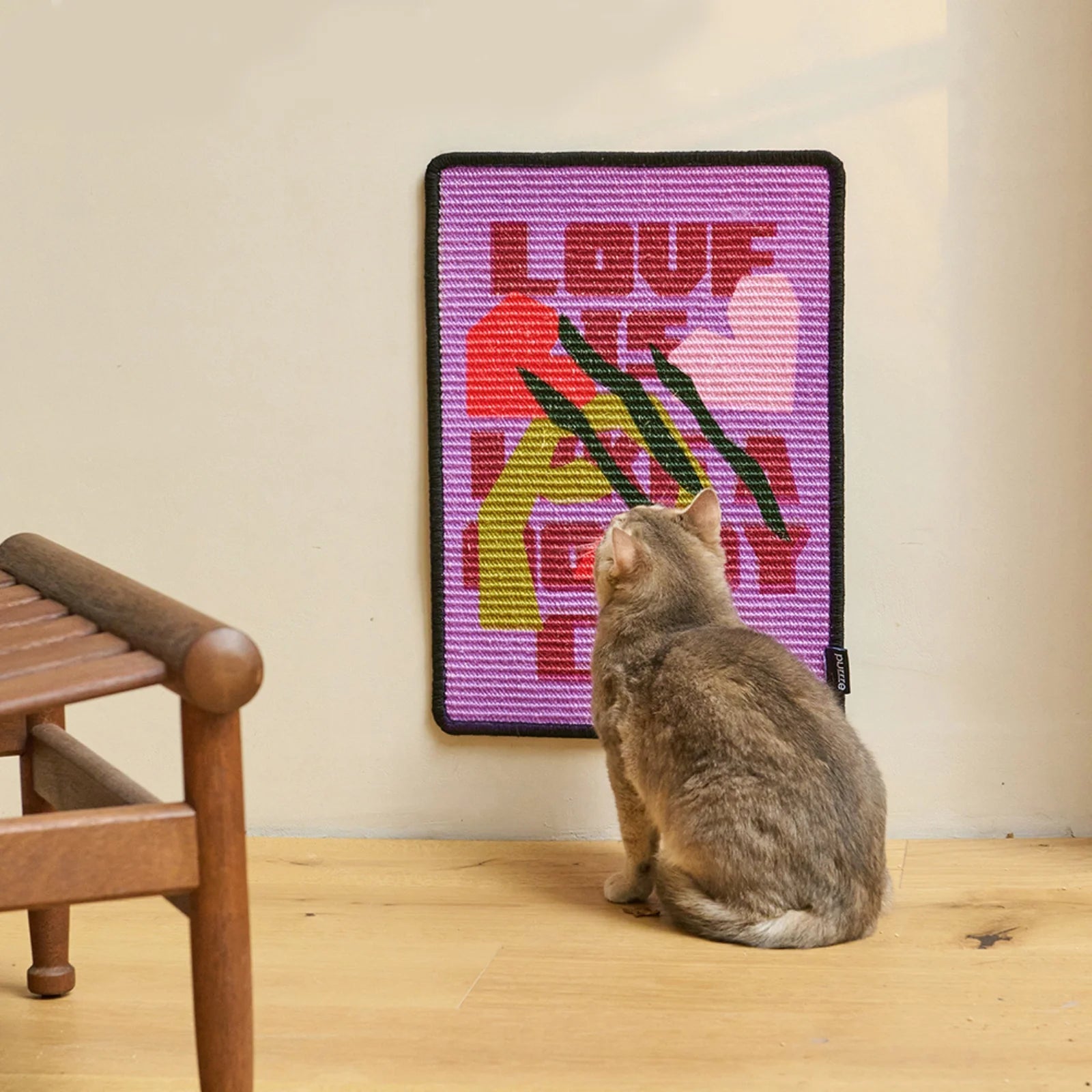 CLAW MoMA Scratch Mat