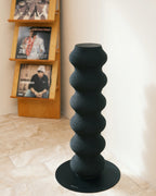 Coral Scratch Post | Black