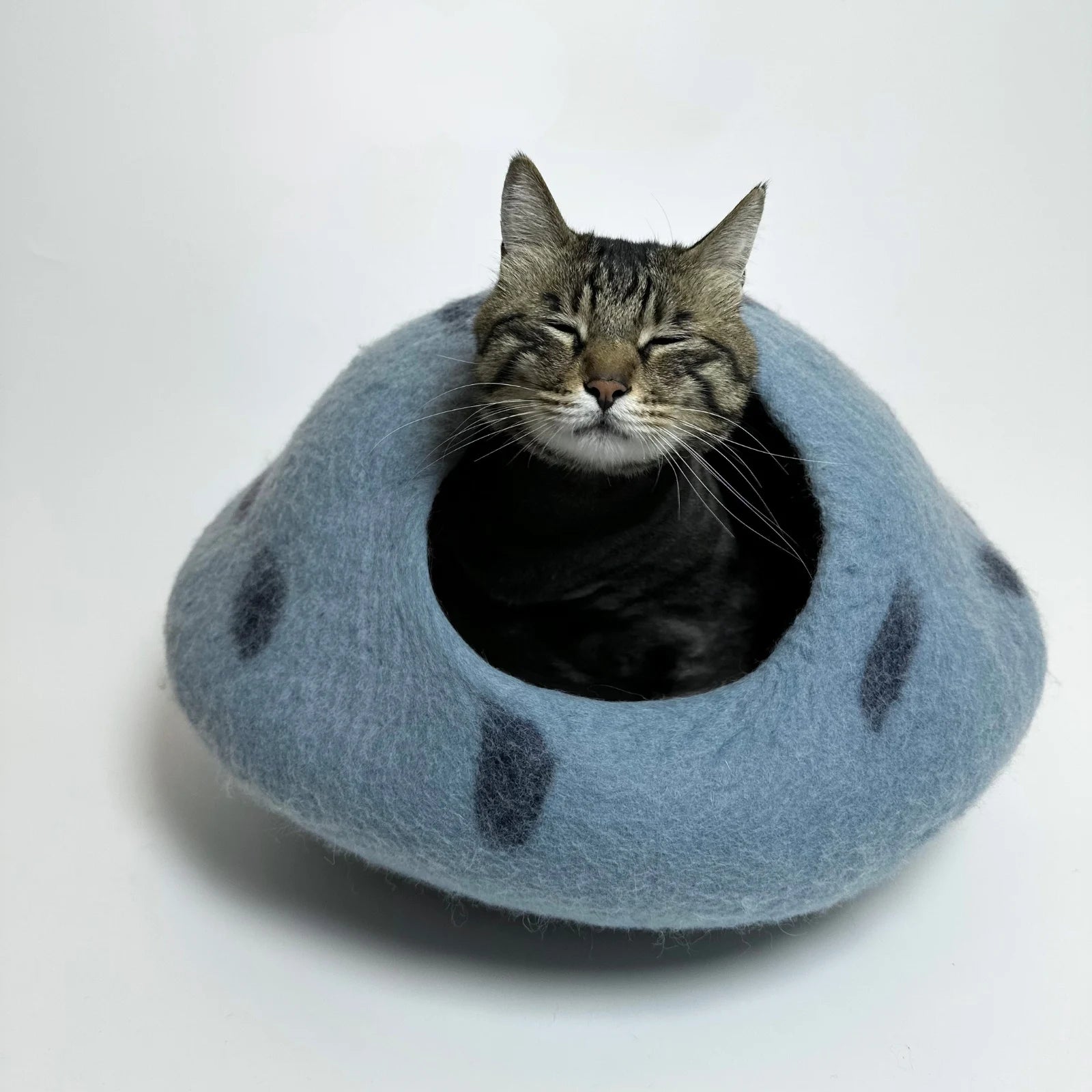 Blue Crystal | Natural Wool Felt Cat Cave