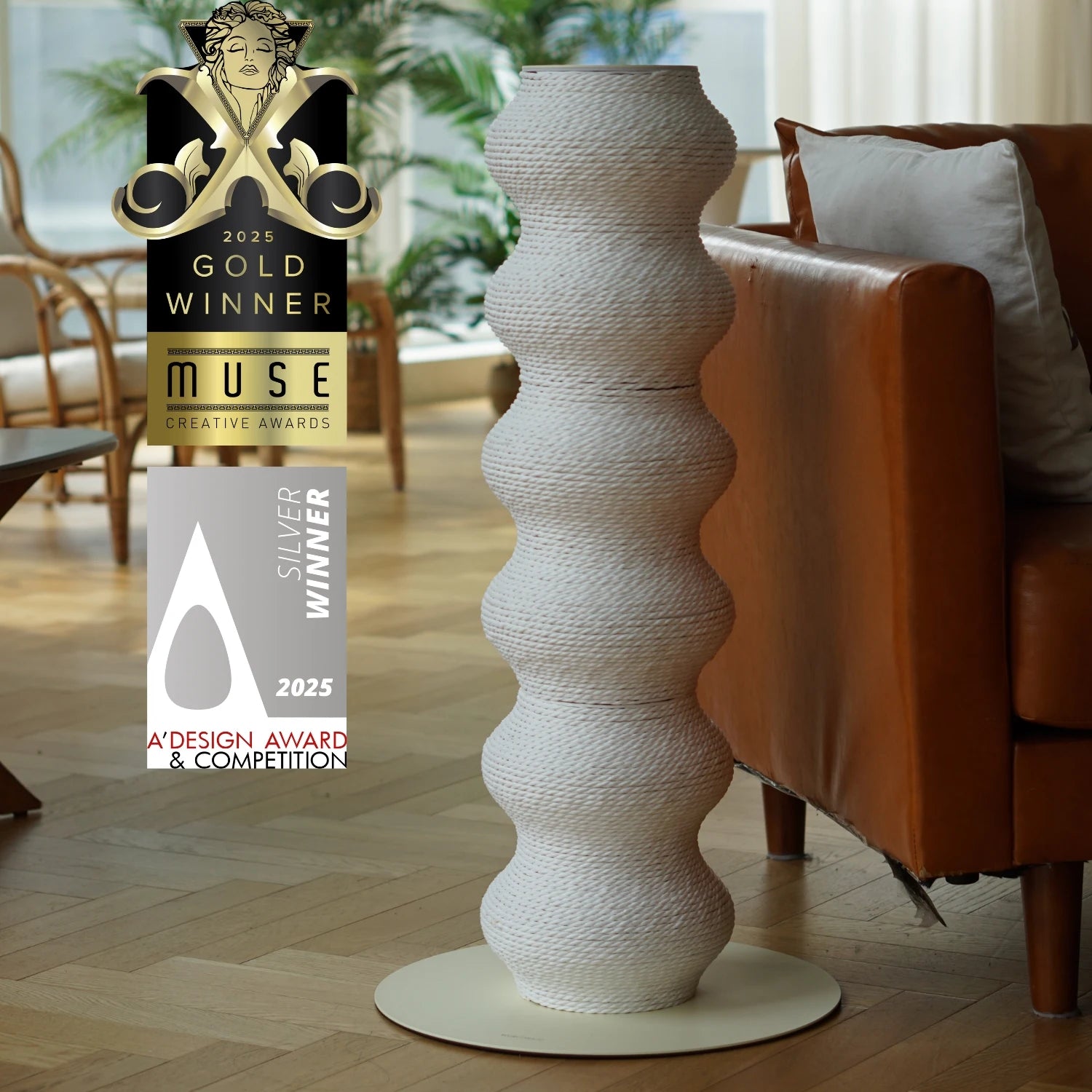 Coral Scratch Post | White
