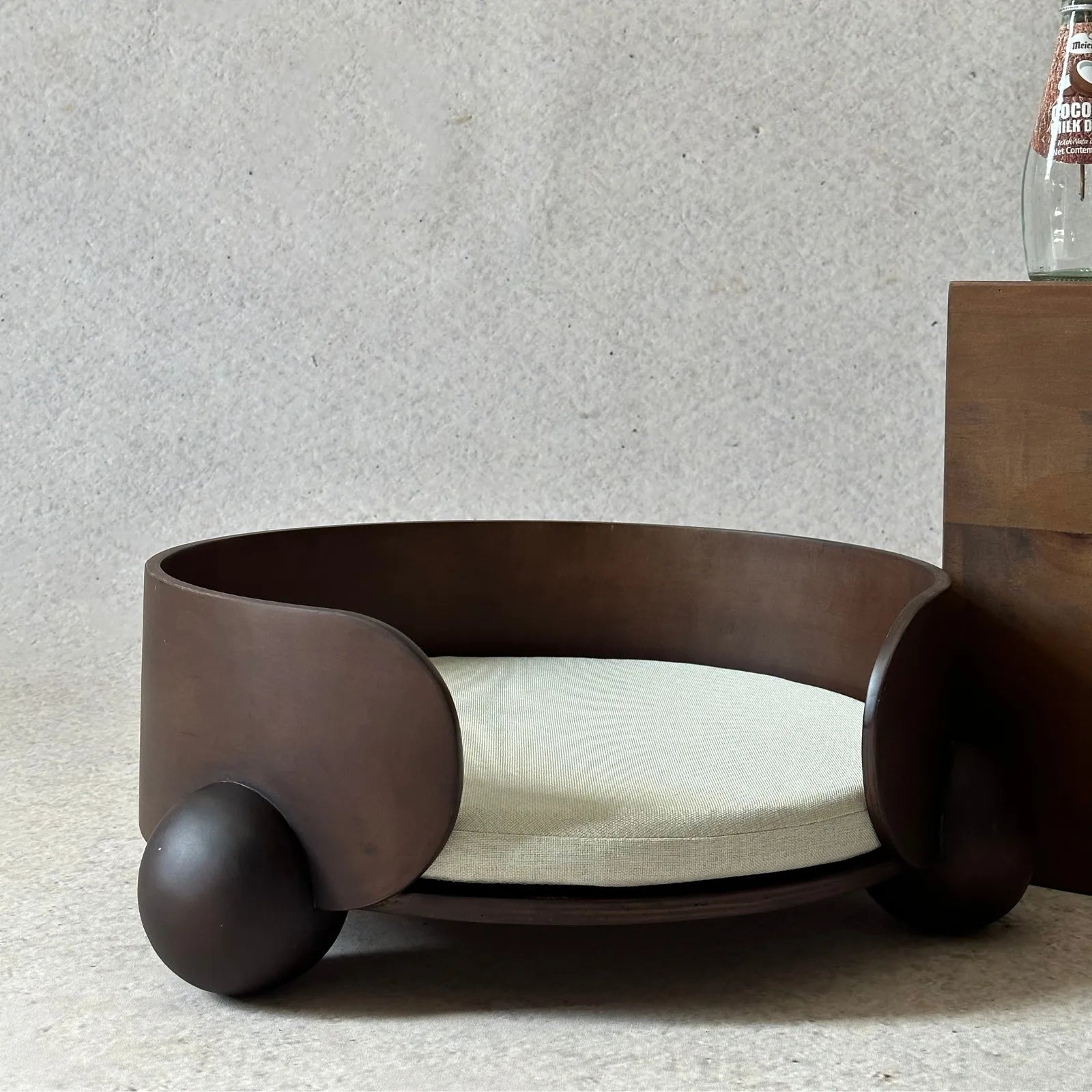 HugMe Wooden Cat Bed