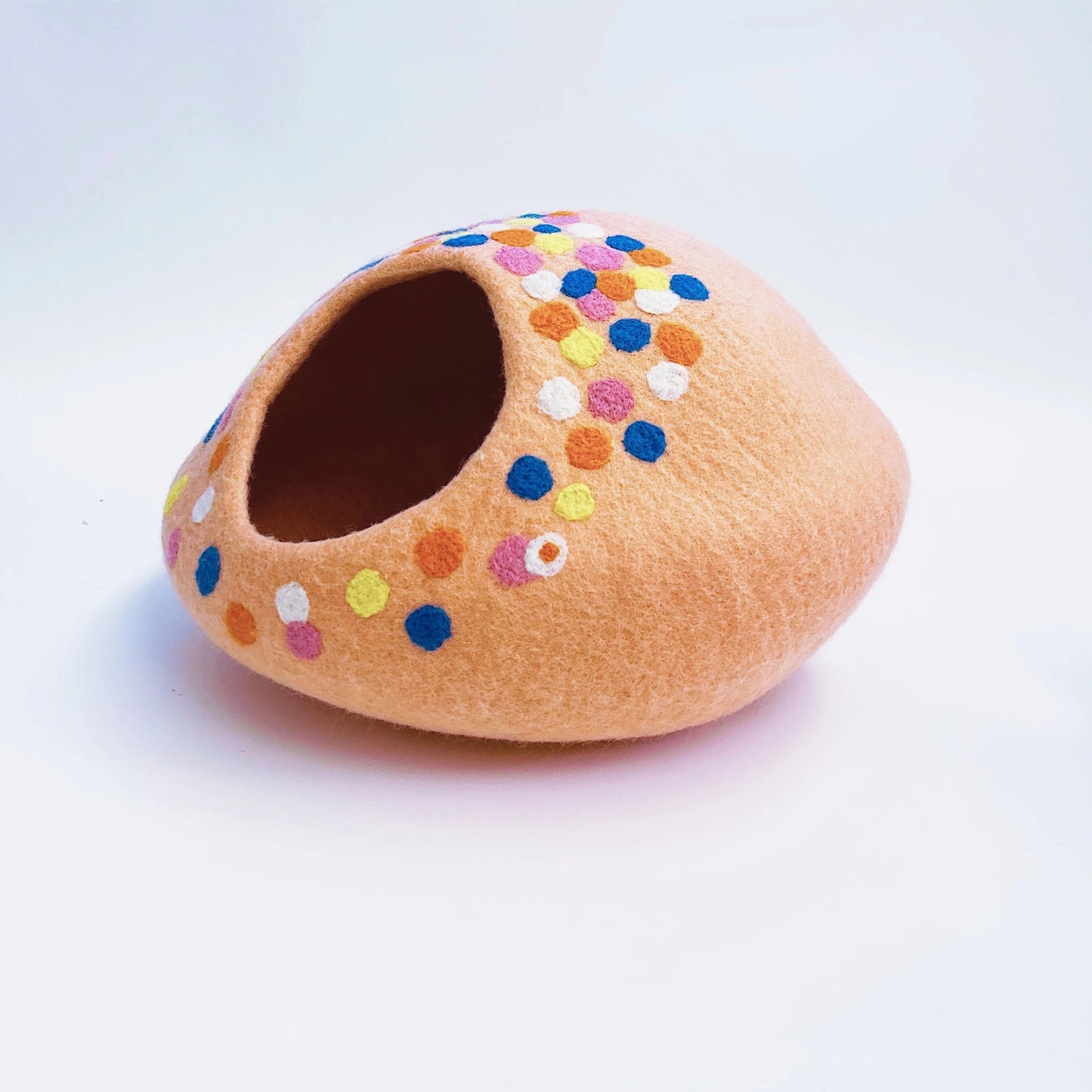 Candy House | Natural Wool Felt Cat Cave