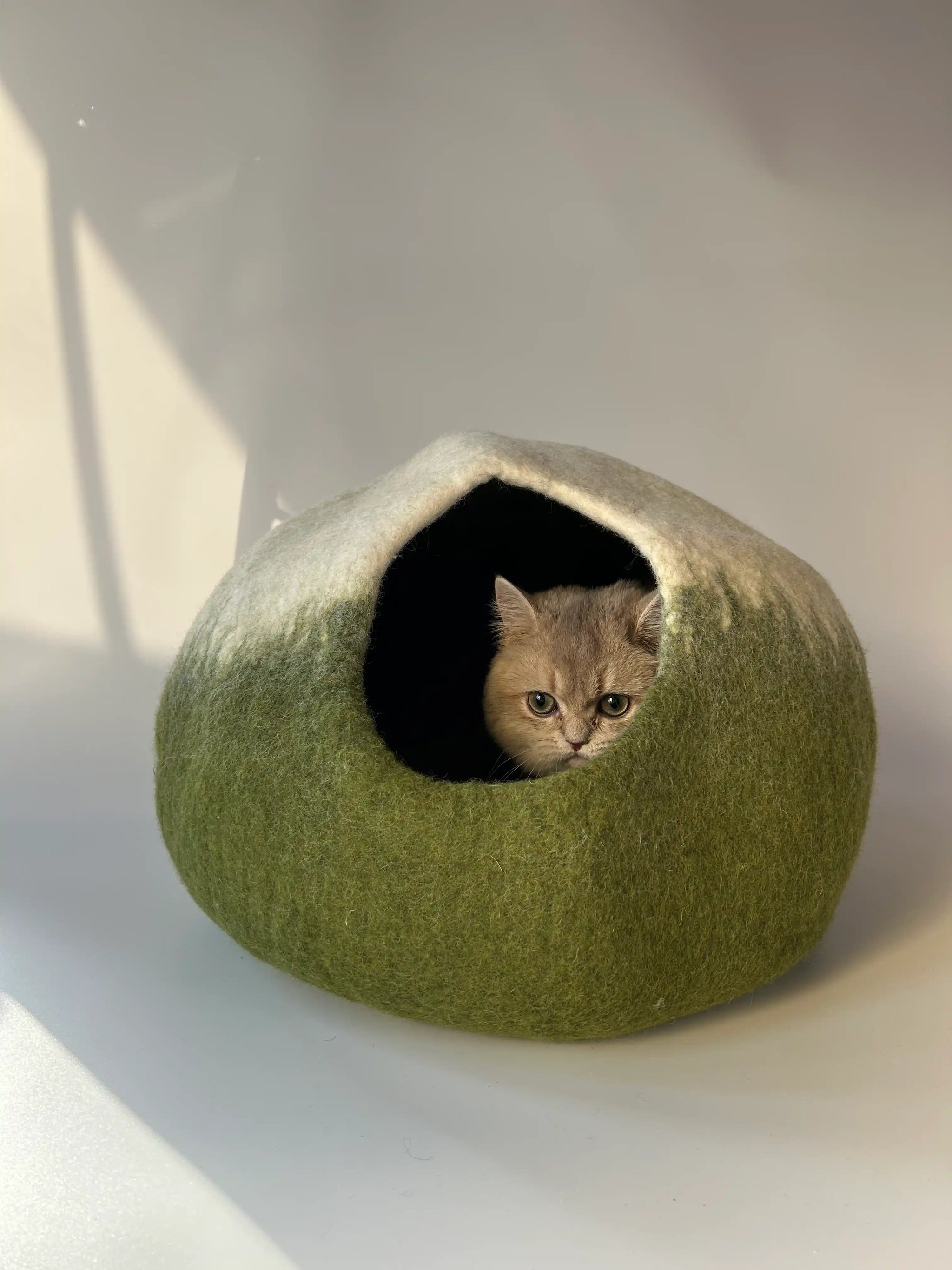 Matcha Mochi | Natural Wool Felt Cat Cave