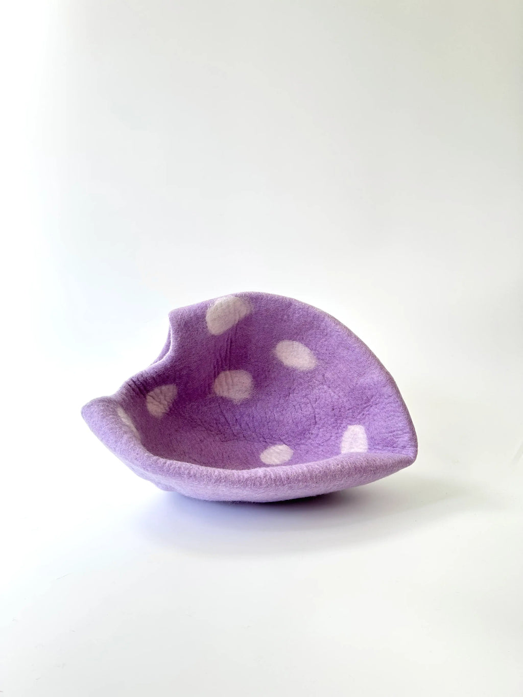 Taro Bobo | Natural Wool Felt Cat Cave